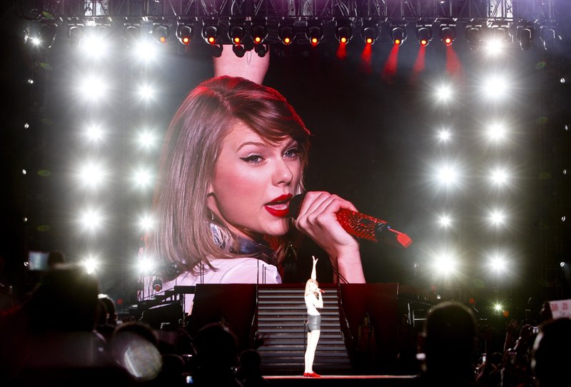 Taylor Swift — May 30 - Shanghai, China — photo 100