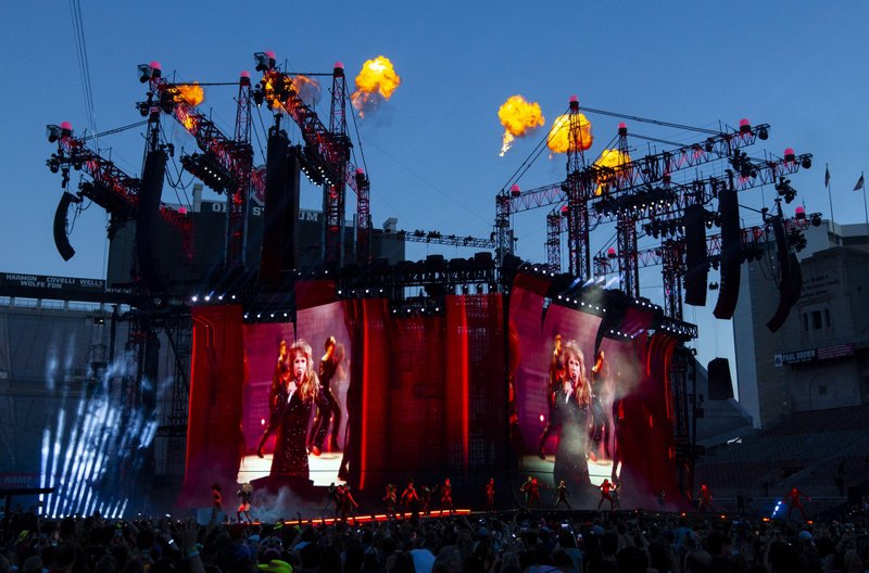 Taylor Swift — July 7 - Columbus, Ohio — photo 24