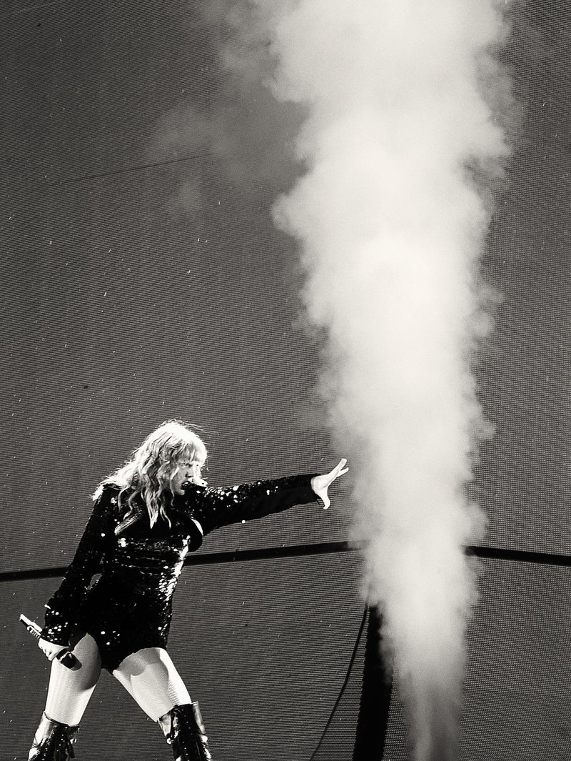 Taylor Swift — June 1 - Chicago, Illinois — photo 5