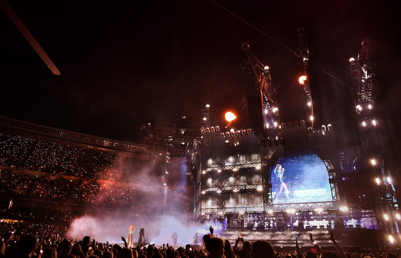 Taylor Swift — June 1 - Chicago, Illinois — photo 15