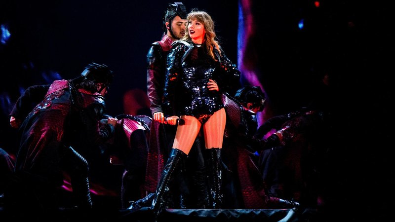 Taylor Swift — June 1 - Chicago, Illinois — photo 26