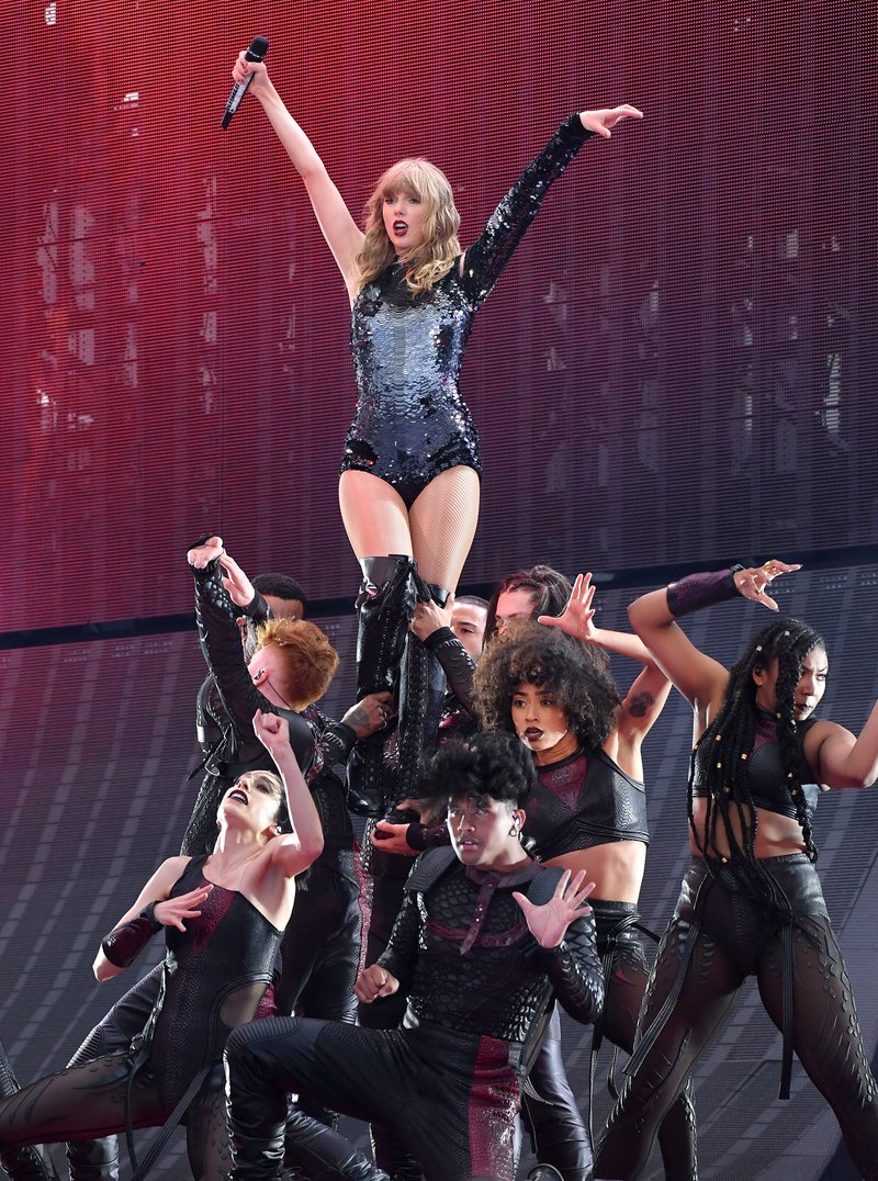 Taylor Swift — June 16 - Dublin, Ireland — photo 6