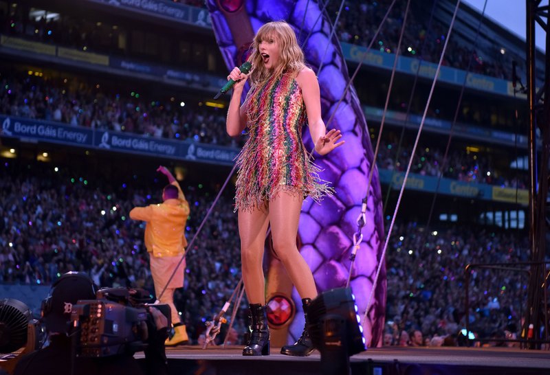 Taylor Swift — June 16 - Dublin, Ireland — photo 15