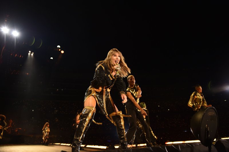 Taylor Swift — June 2 - Chicago, Illinois — photo 19