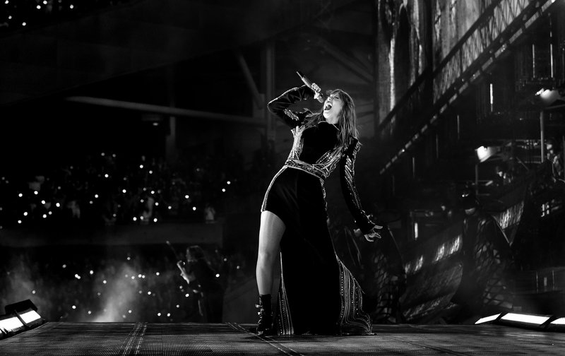 Taylor Swift — June 2 - Chicago, Illinois — photo 24