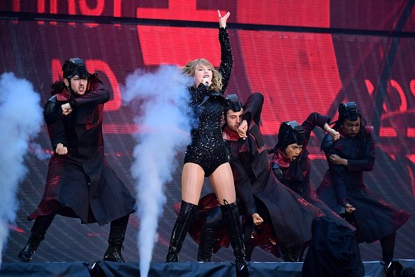Taylor Swift — June 22 -  London, United Kingdom — photo 6