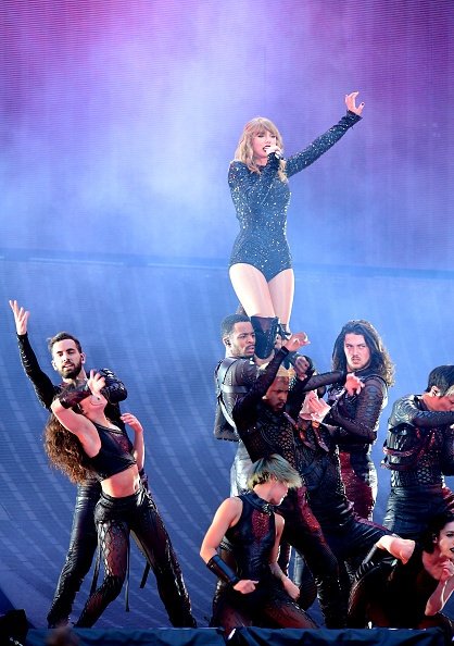 Taylor Swift — June 22 -  London, United Kingdom — photo 19