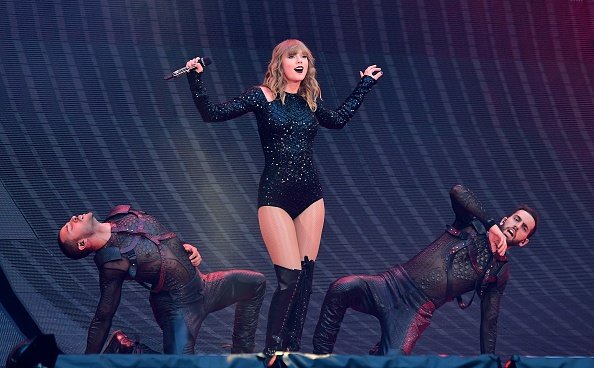 Taylor Swift — June 22 -  London, United Kingdom — photo 22