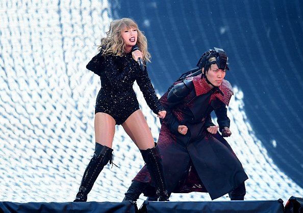 Taylor Swift — June 22 -  London, United Kingdom — photo 31
