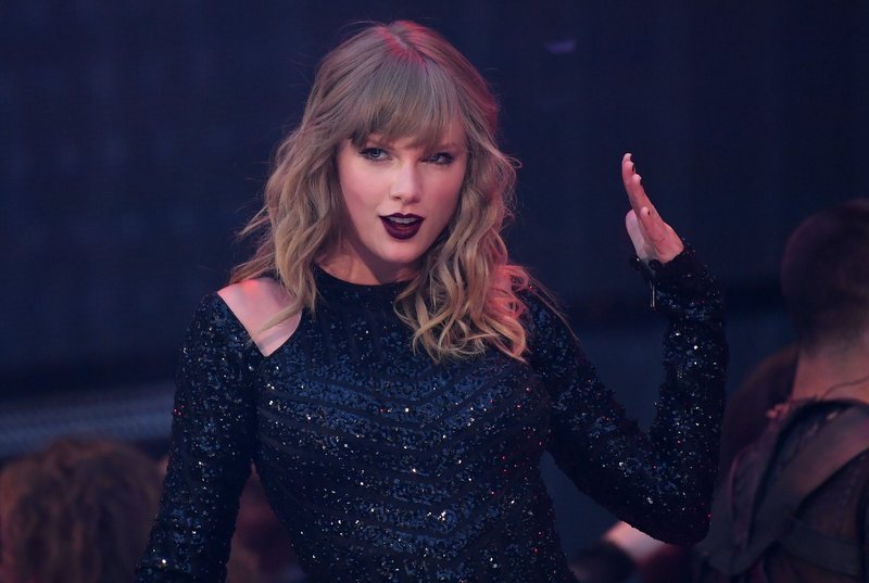 Taylor Swift — June 22 -  London, United Kingdom — photo 42