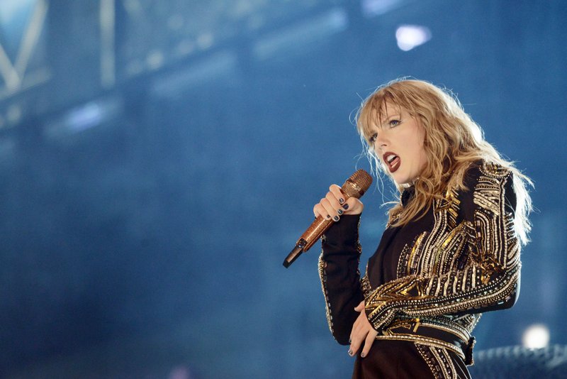 Taylor Swift — June 22 -  London, United Kingdom — photo 89