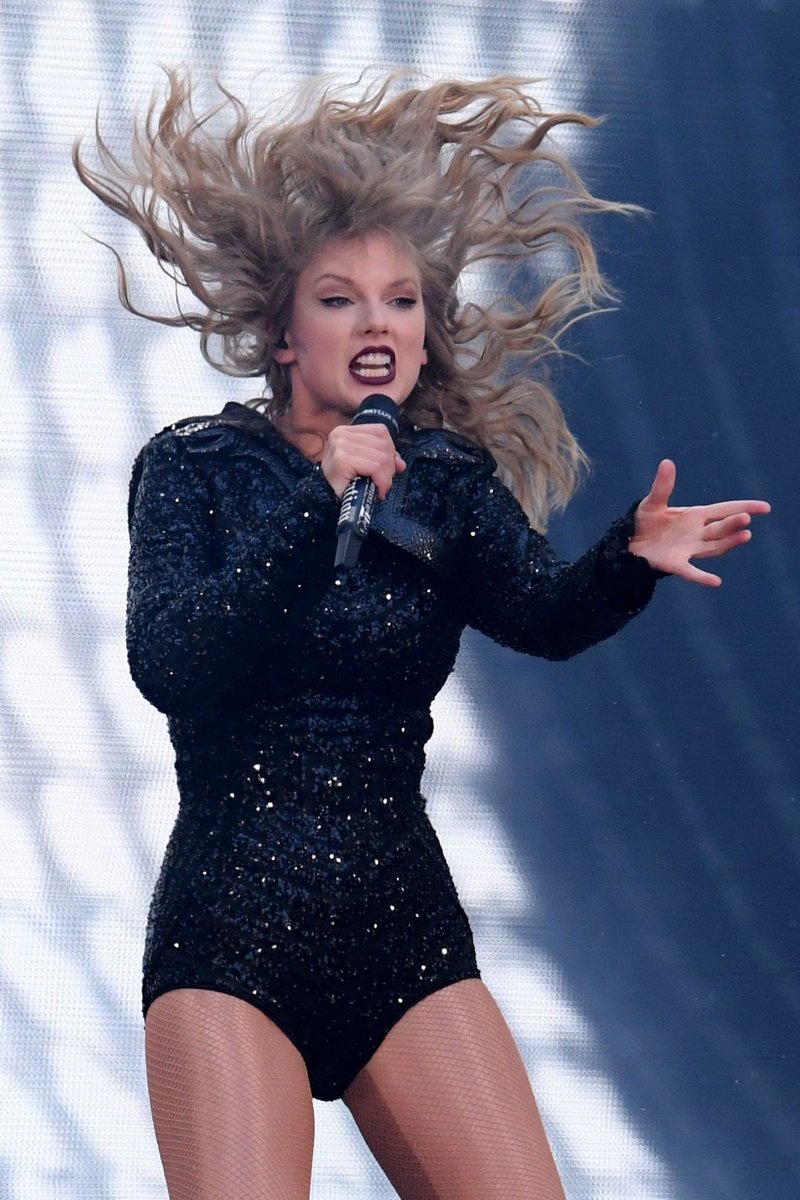 Taylor Swift — June 22 -  London, United Kingdom — photo 128