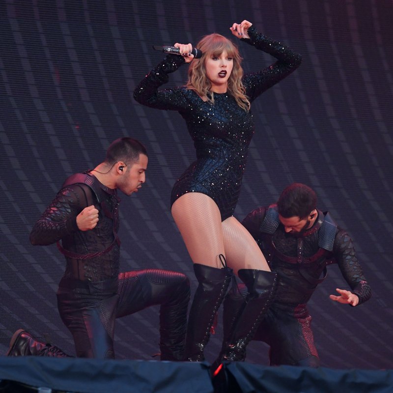 Taylor Swift — June 22 -  London, United Kingdom — photo 130