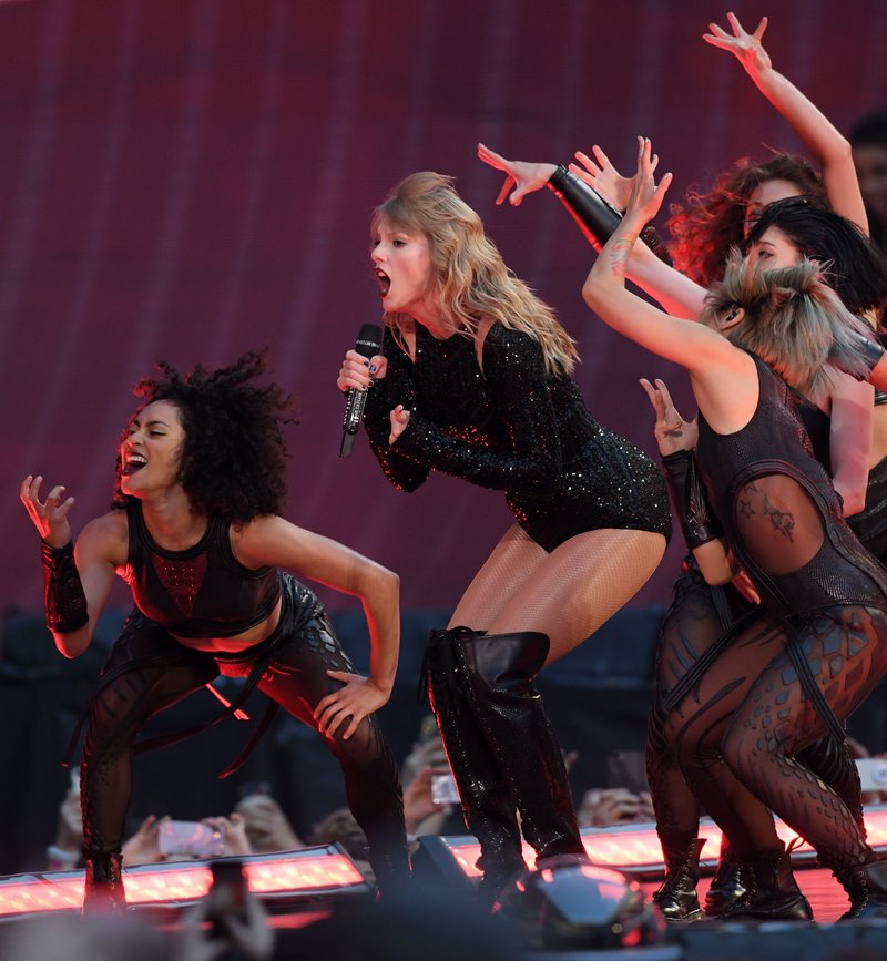Taylor Swift — June 22 -  London, United Kingdom — photo 155