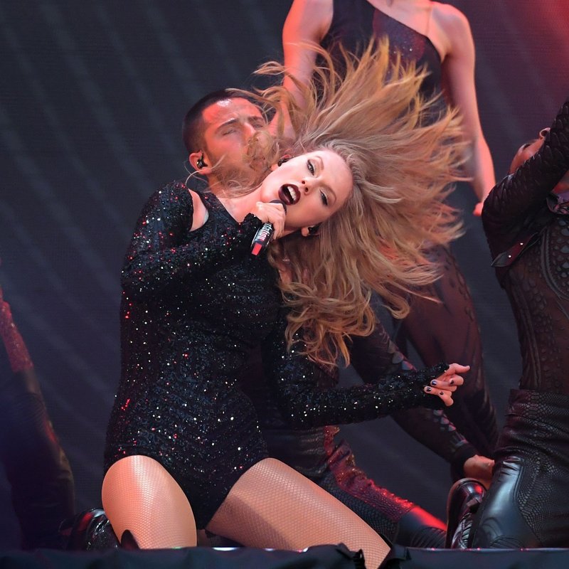 Taylor Swift — June 22 -  London, United Kingdom — photo 157
