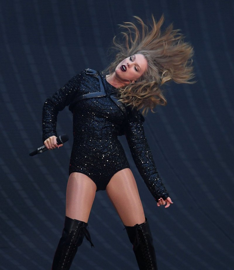 Taylor Swift — June 22 -  London, United Kingdom — photo 167