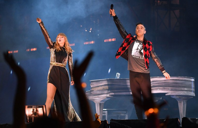 Taylor Swift — June 23 -  London, United Kingdom — photo 18