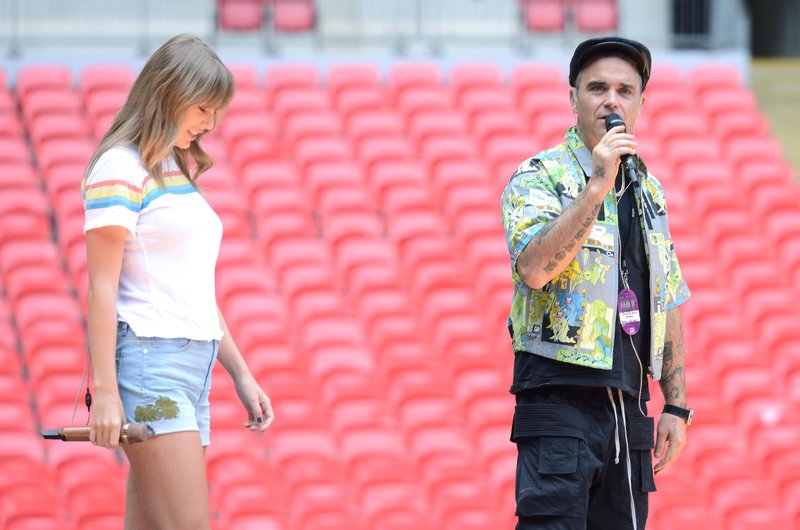 Taylor Swift — June 23 -  London, United Kingdom — photo 40