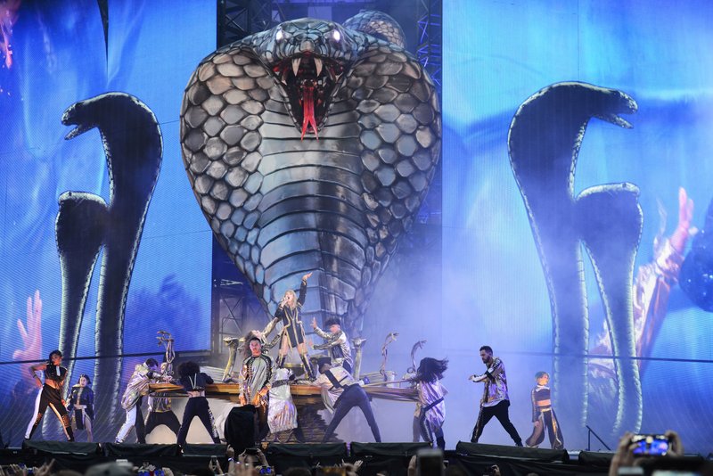 Taylor Swift — June 8 -  Manchester, United Kingdom — photo 16