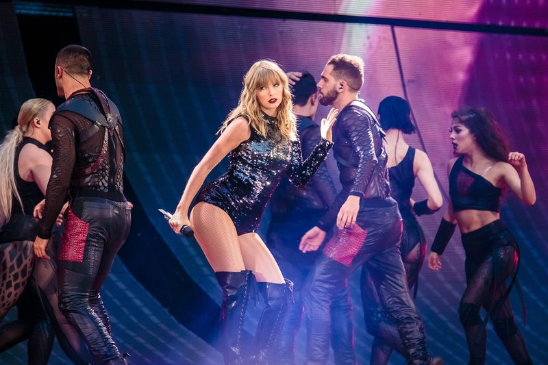 Taylor Swift — June 8 -  Manchester, United Kingdom — photo 61