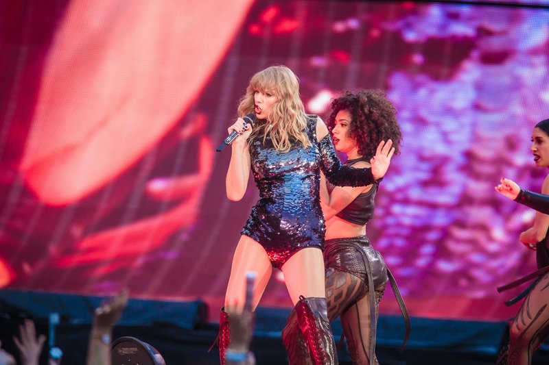 Taylor Swift — June 8 -  Manchester, United Kingdom — photo 76