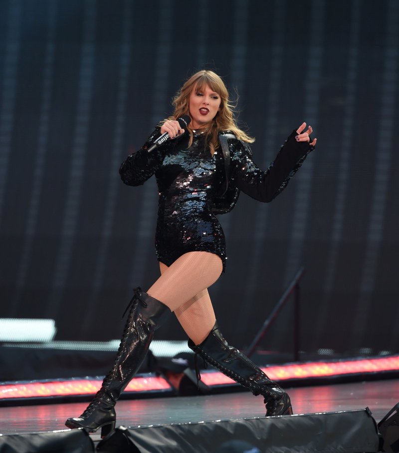 Taylor Swift — June 8 -  Manchester, United Kingdom — photo 122