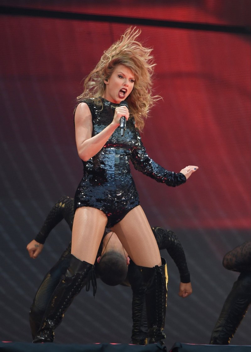 Taylor Swift — June 8 -  Manchester, United Kingdom — photo 137