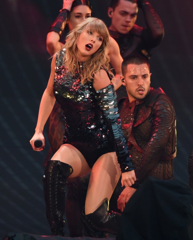 Taylor Swift — June 8 -  Manchester, United Kingdom — photo 139