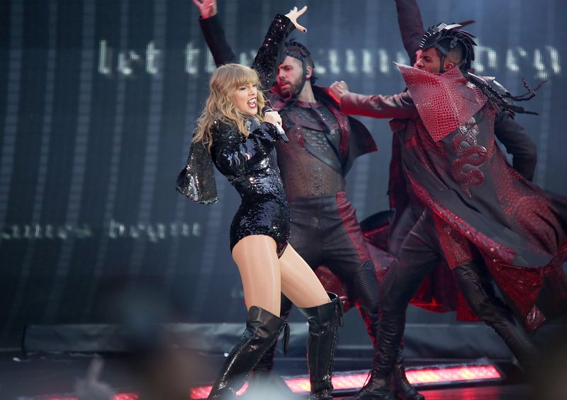 Taylor Swift — June 8 -  Manchester, United Kingdom — photo 200