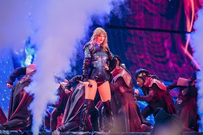Taylor Swift — June 8 -  Manchester, United Kingdom — photo 204