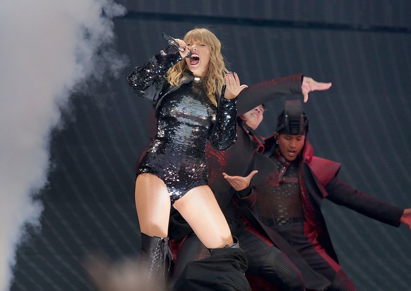 Taylor Swift — June 8 -  Manchester, United Kingdom — photo 206