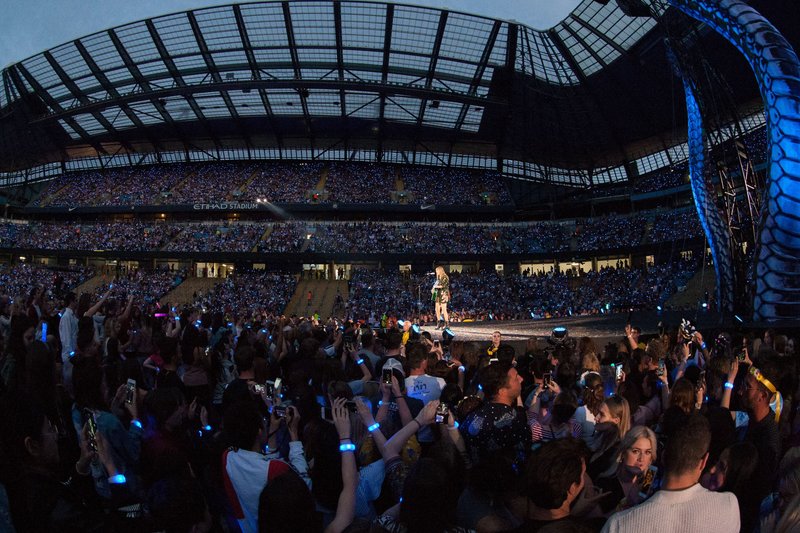 Taylor Swift — June 9 -  Manchester, United Kingdom — photo 7