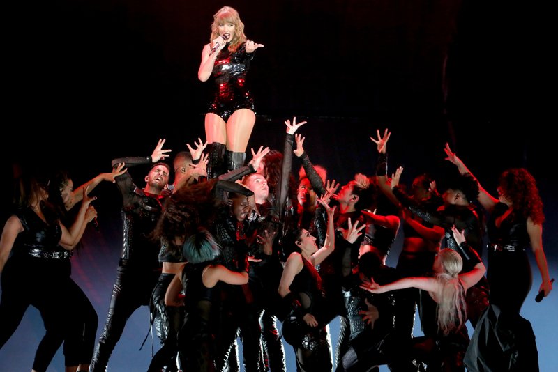Taylor Swift — May 11 - Santa Clara, California — photo 7