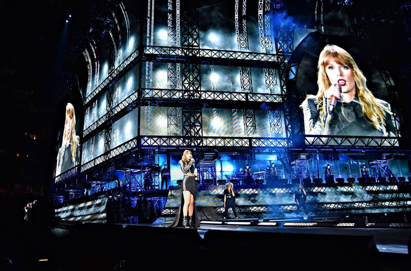 Taylor Swift — May 11 - Santa Clara, California — photo 36