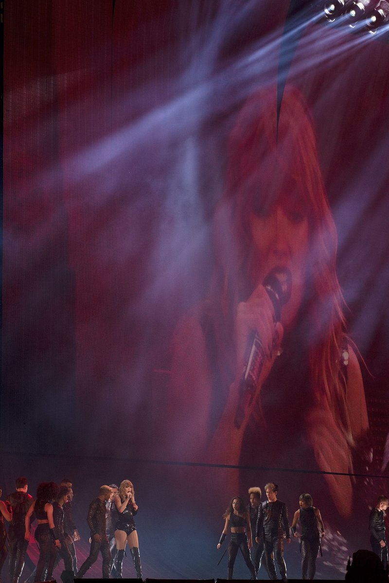 Taylor Swift — May 11 - Santa Clara, California — photo 76