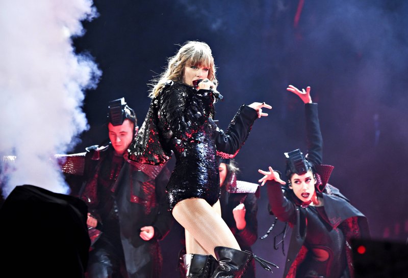 Taylor Swift — May 12 - Santa Clara, California — photo 3