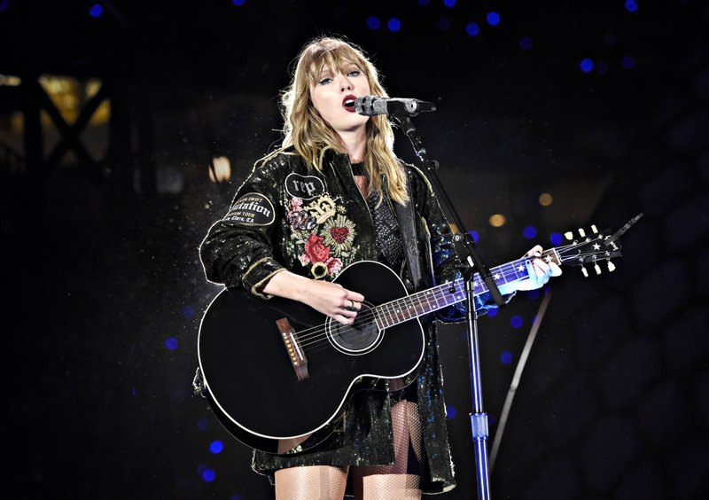 Taylor Swift — May 12 - Santa Clara, California — photo 11