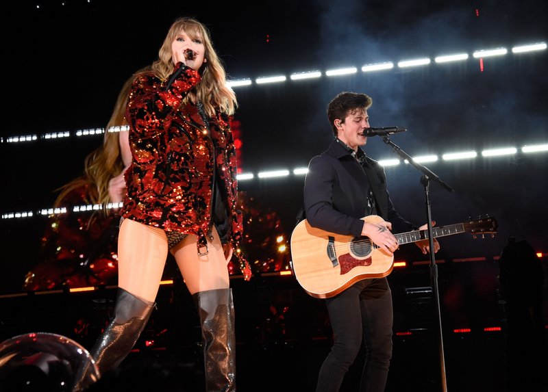 Taylor Swift — May 18 - Pasadena, California — photo 8