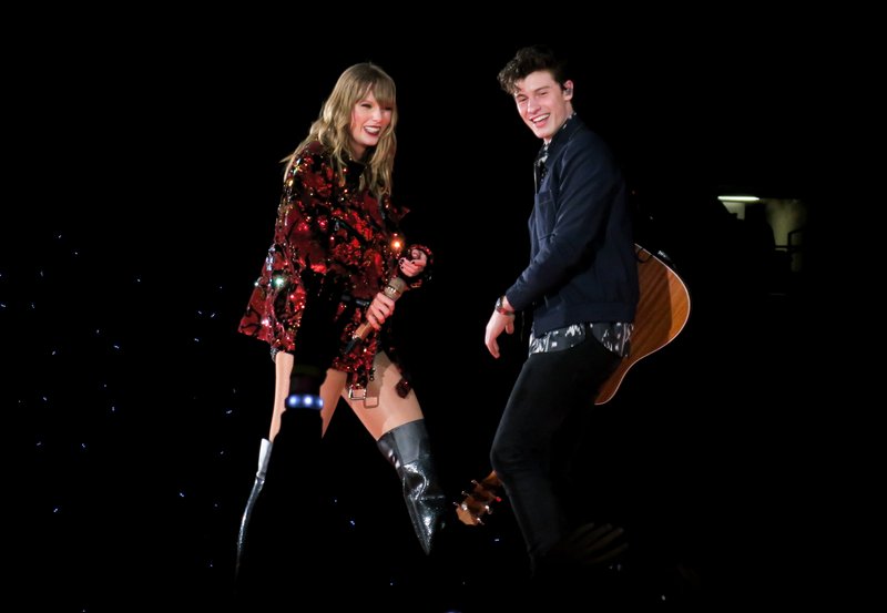 Taylor Swift — May 18 - Pasadena, California — photo 118