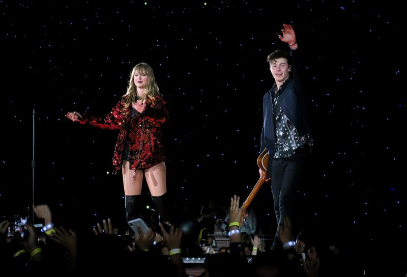 Taylor Swift — May 18 - Pasadena, California — photo 119