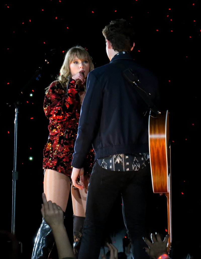 Taylor Swift — May 18 - Pasadena, California — photo 122