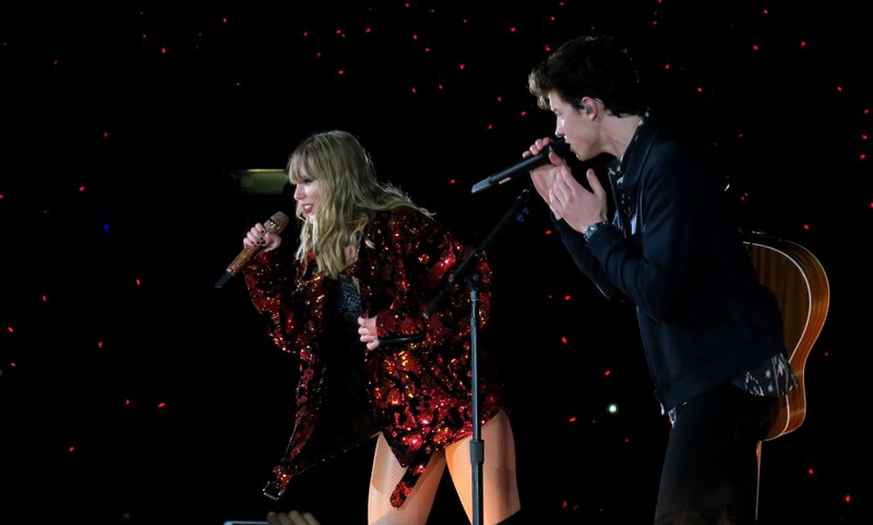 Taylor Swift — May 18 - Pasadena, California — photo 129