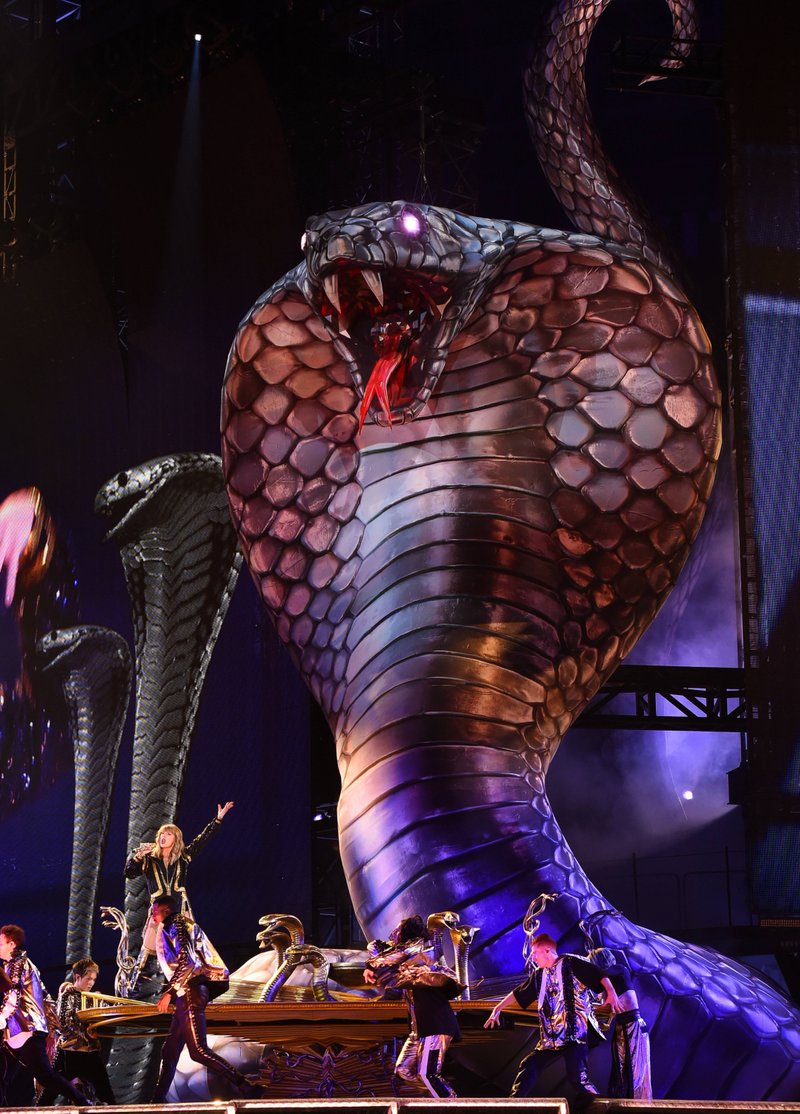 Taylor Swift — May 8 - Glendale, Arizona — photo 3