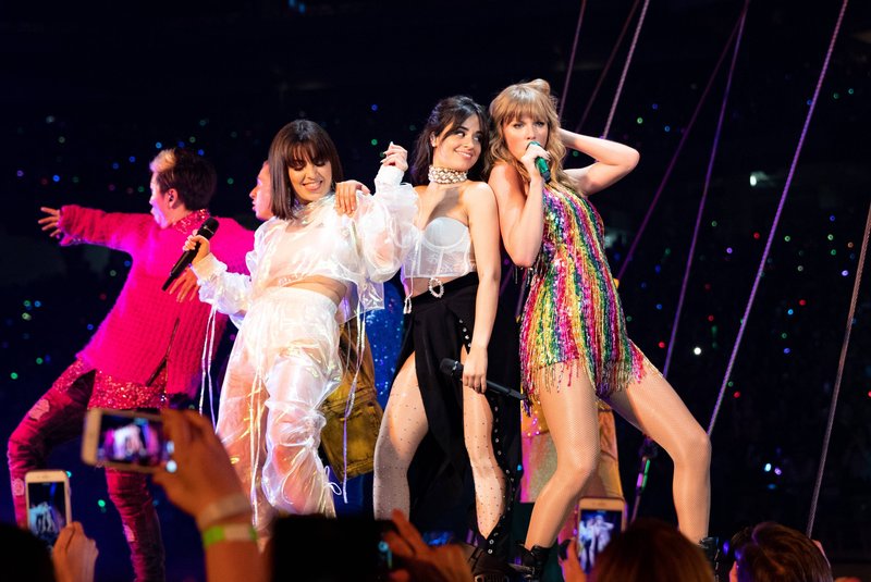 Taylor Swift — May 8 - Glendale, Arizona — photo 18