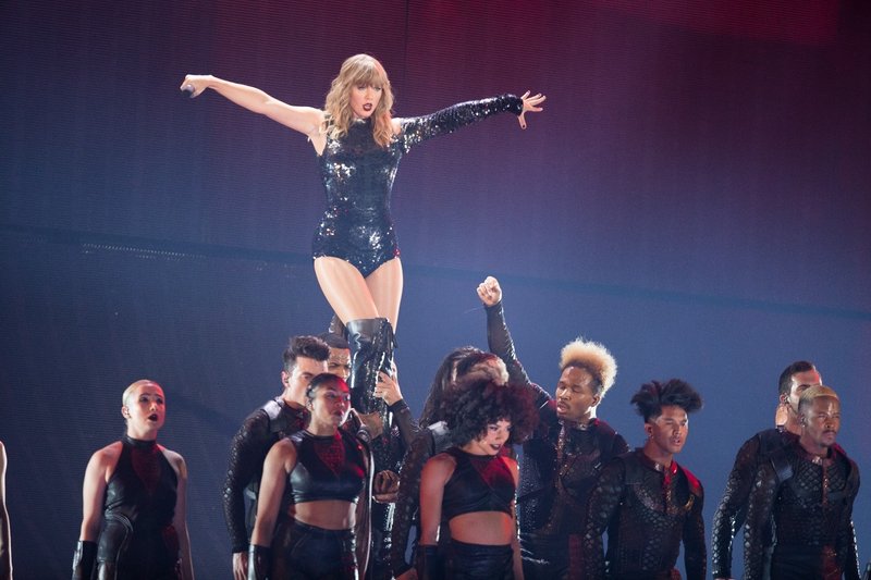 Taylor Swift — May 8 - Glendale, Arizona — photo 72