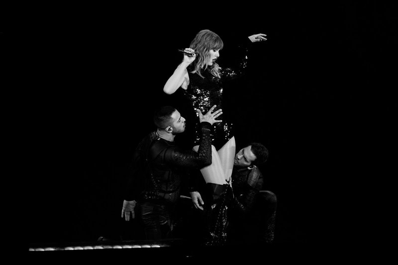 Taylor Swift — May 8 - Glendale, Arizona — photo 80