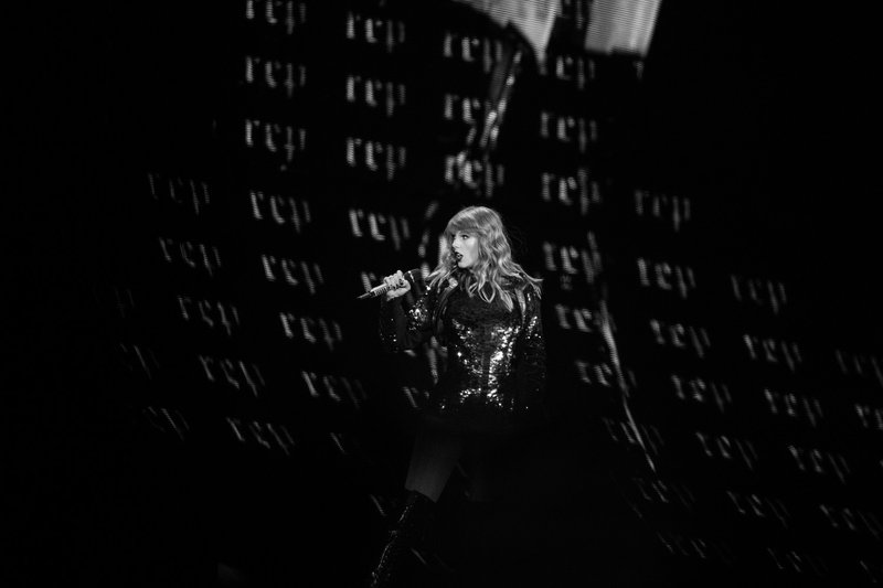 Taylor Swift — May 8 - Glendale, Arizona — photo 92