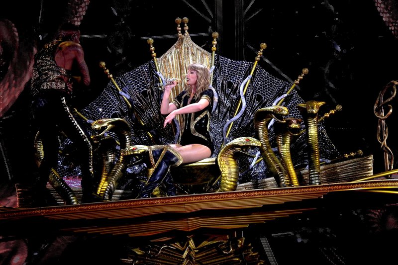 Taylor Swift — May 8 - Glendale, Arizona — photo 120