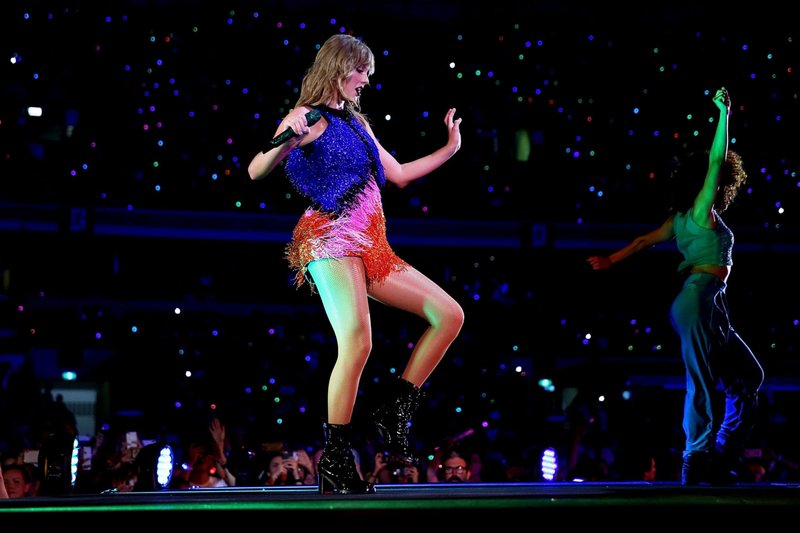 Taylor Swift — November 6 - Brisbane, Australia — photo 15
