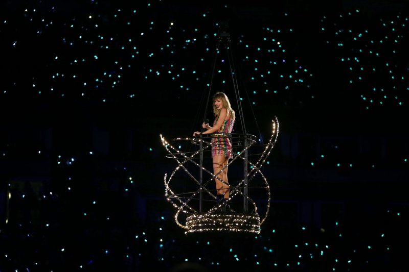 Taylor Swift — November 9 - Auckland, New Zealand — photo 19